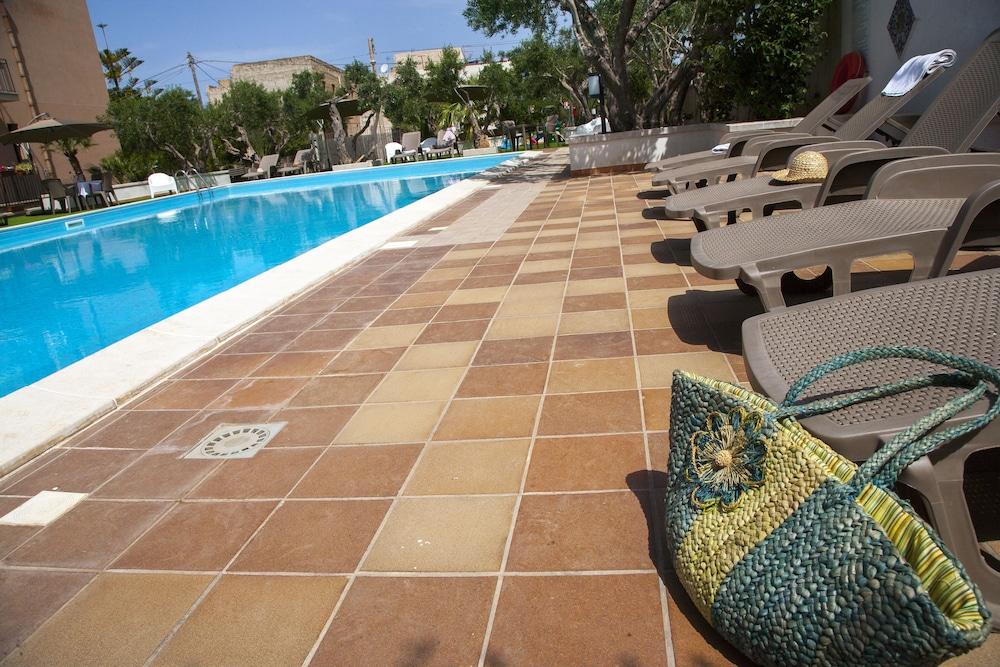 Hotel Achibea Сан-Віто-Ло-Капо Екстер'єр фото